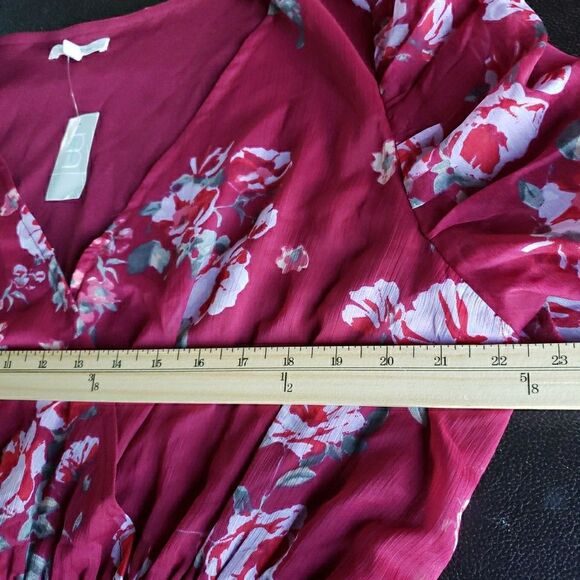 NWT Maurices Blouse Size XXL Burgundy Floral V Neck Ruffle Coquette Victorian - Picture 10 of 10